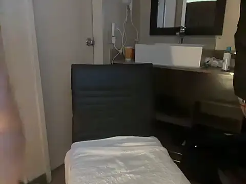 Snapshot of afTerparTycloudz chatting on November 1, 2025, 2:55 pm afTerparTycloudz online show from November 1, 2025, 2:55 pm