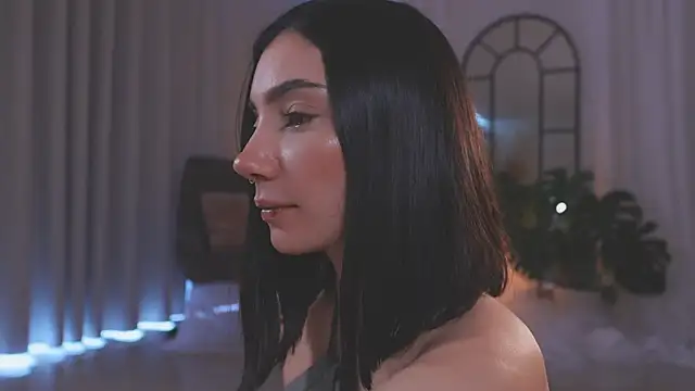 Snapshot of AmyArmstrong chatting on November 10, 2025, 8:47 pm AmyArmstrong online show from November 10, 2025, 8:47 pm