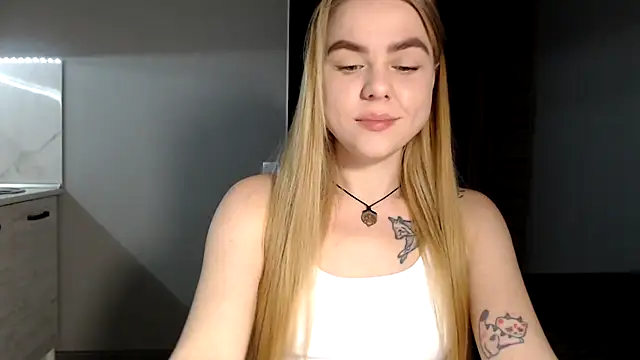 Snapshot of Sunbeam_ chatting on February 18, 2025, 9:31 pm Sunbeam online show from February 18, 2025, 9:31 pm