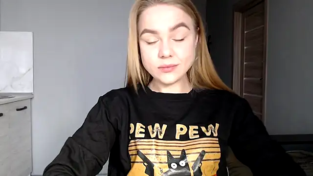 Snapshot of Sunbeam_ chatting on March 3, 2025, 2:17 pm Sunbeam online show from March 3, 2025, 2:17 pm