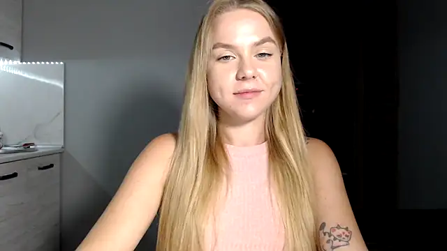 Snapshot of Sunbeam_ chatting on September 28, 2025, 9:00 pm Sunbeam online show from September 28, 2025, 9:00 pm