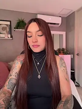 Snapshot of DaniDusan_ chatting on April 9, 2026, 8:15 pm DaniDusan online show from April 9, 2026, 8:15 pm