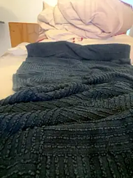 Snapshot of GeilerBull chatting on January 19, 2026, 3:27 pm GeilerBull online show from January 19, 2026, 3:27 pm