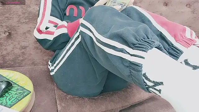 Snapshot of Sophie_Secret chatting on November 27, 2025, 9:48 pm Sophie Secret online show from November 27, 2025, 9:48 pm