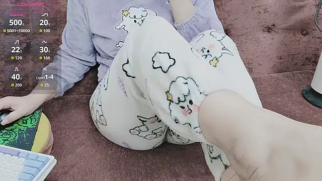 Snapshot of Sophie_Secret chatting on December 14, 2025, 9:31 pm Sophie Secret online show from December 14, 2025, 9:31 pm