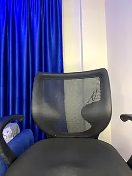 Snapshot of Bigbooob4 chatting on October 3, 2025, 2:15 am Bigbooob4 online show from October 3, 2025, 2:15 am