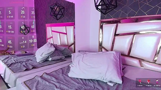 Snapshot of Annie_Swan chatting on October 29, 2025, 11:53 am Annie Swan online show from October 29, 2025, 11:53 am