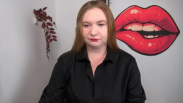 Snapshot of LaraDream chatting on April 30, 2026, 2:13 pm LaraDream online show from April 30, 2026, 2:13 pm
