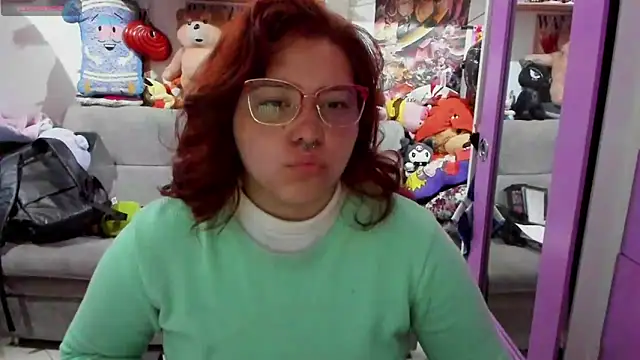 Snapshot of soficammy chatting on March 13, 2025, 10:43 pm soficammy online show from March 13, 2025, 10:43 pm