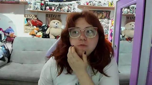 Snapshot of soficammy chatting on March 17, 2025, 10:29 pm soficammy online show from March 17, 2025, 10:29 pm