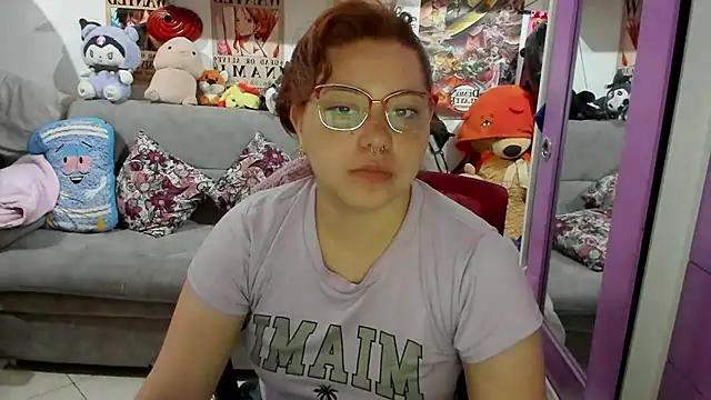 Snapshot of soficammy chatting on February 23, 2025, 6:01 pm soficammy online show from February 23, 2025, 6:01 pm