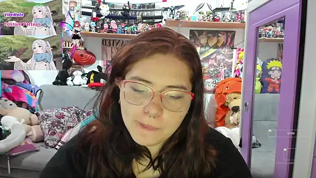 Snapshot of soficammy chatting on November 8, 2025, 11:52 pm soficammy online show from November 8, 2025, 11:52 pm