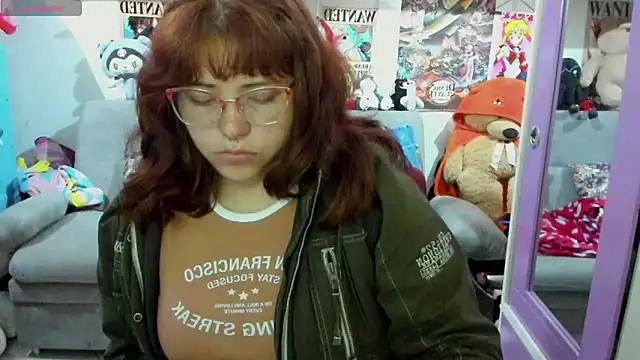 Snapshot of soficammy chatting on February 19, 2025, 5:05 am soficammy online show from February 19, 2025, 5:05 am