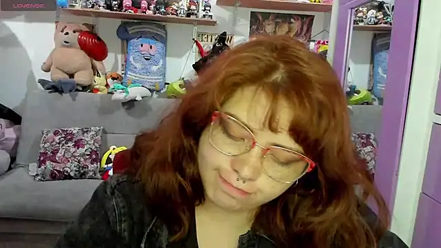 Snapshot of soficammy chatting on March 8, 2025, 5:17 am soficammy online show from March 8, 2025, 5:17 am