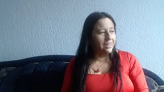 Snapshot of valeriapinter chatting on April 8, 2026, 1:12 pm valeriapinter online show from April 8, 2026, 1:12 pm