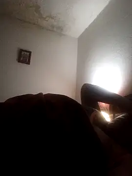 Snapshot of valeriapinter chatting on March 31, 2026, 10:06 am valeriapinter online show from March 31, 2026, 10:06 am