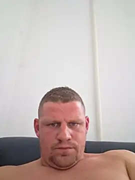 Snapshot of zagi3m23 chatting on July 27, 2026, 4:25 pm zagi3m23 online show from July 27, 2026, 4:25 pm