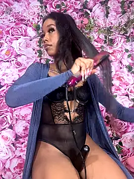 mismialove online show from September 19, 2025, 7:45 am