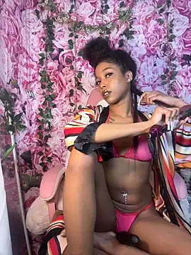 mismialove online show from November 20, 2025, 10:27 am