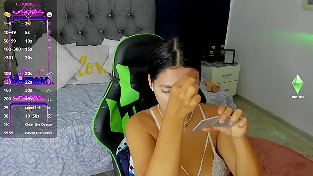 Snapshot of susan_smith18 chatting on September 19, 2025, 12:53 pm susan smith18 online show from September 19, 2025, 12:53 pm