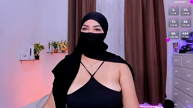 Snapshot of KeishaDanger_ chatting on February 27, 2025, 11:48 pm KeishaDanger online show from February 27, 2025, 11:48 pm