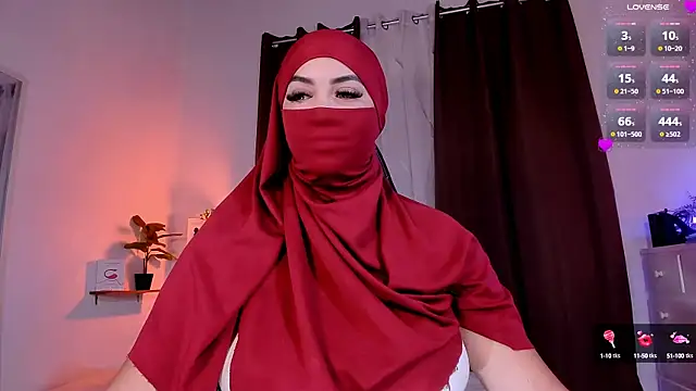 Snapshot of KeishaDanger_ chatting on February 4, 2025, 5:10 am KeishaDanger online show from February 4, 2025, 5:10 am